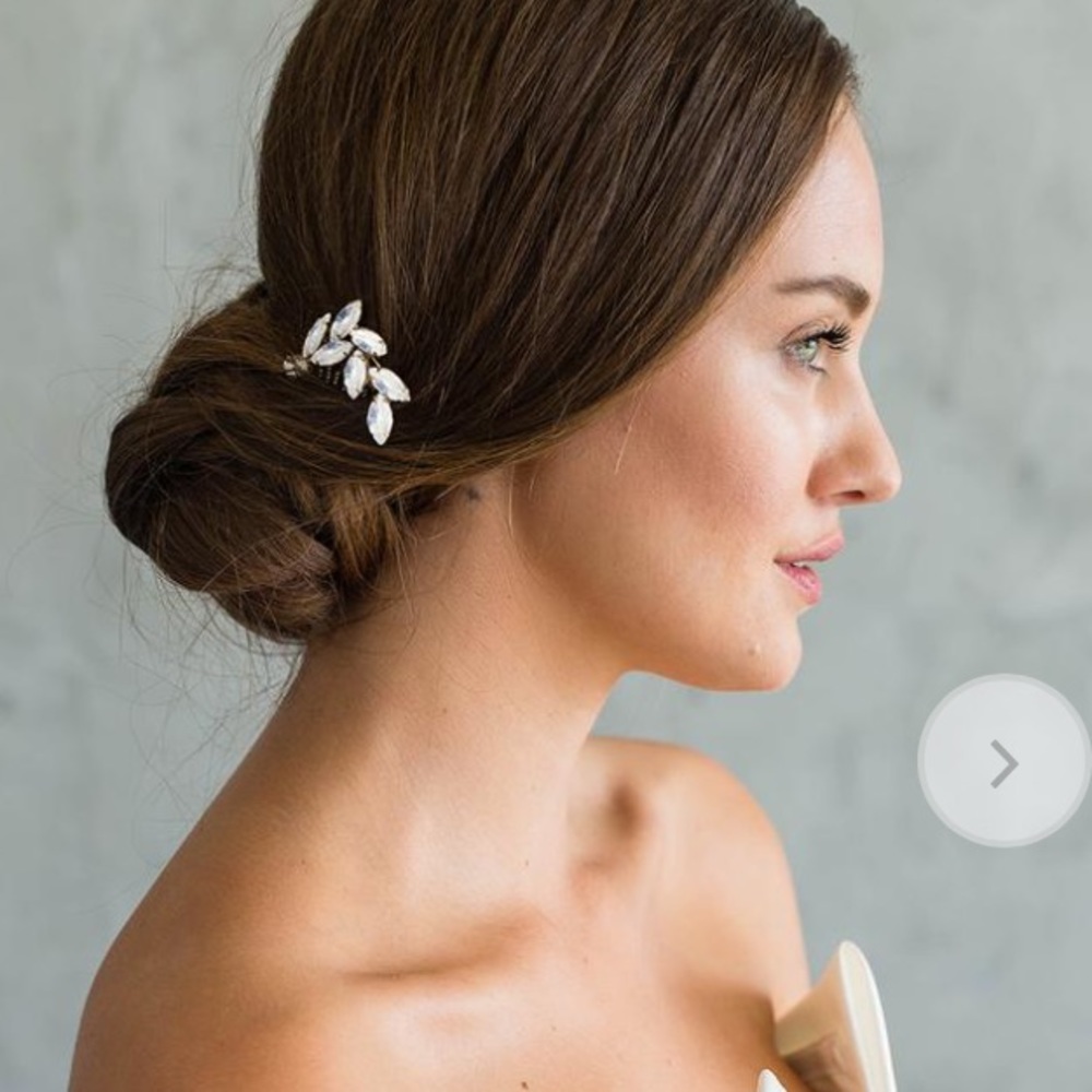 Brides & Hairpins EASTON COMB - STYLE 280